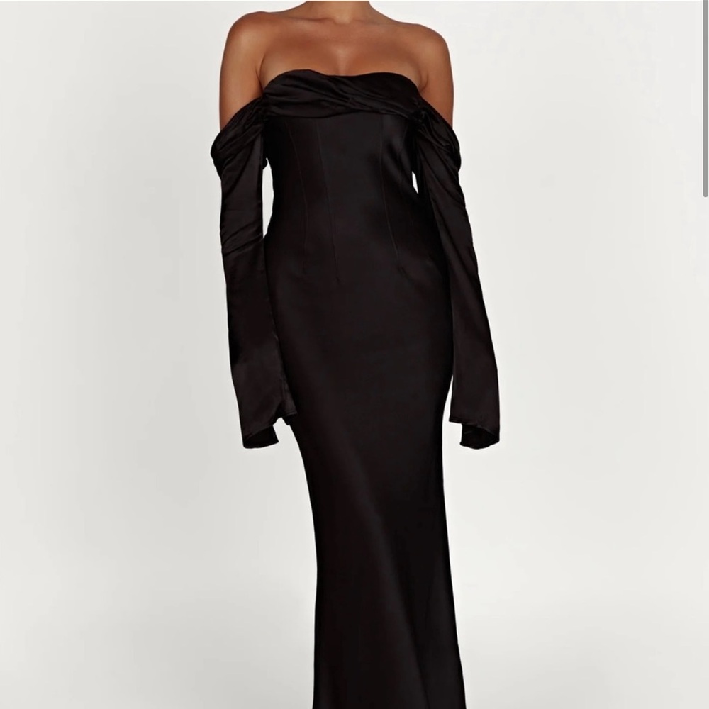 Giselle Meshki Gown